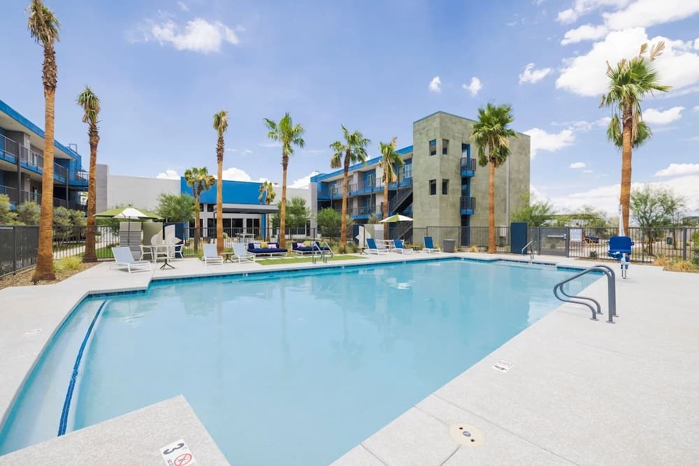 Landing Apartments Glendale featured exterior or lobby in Glendale, AZ — similar hotel