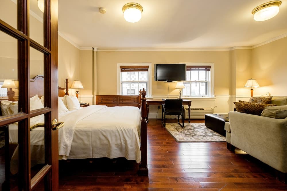 Hotel 340 gallery photo in St. Paul, MN — image 40