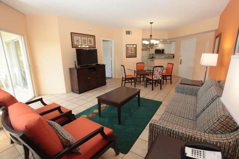 Vacation Village Reservations interior in Kissimmee, FL — gallery photo 2
