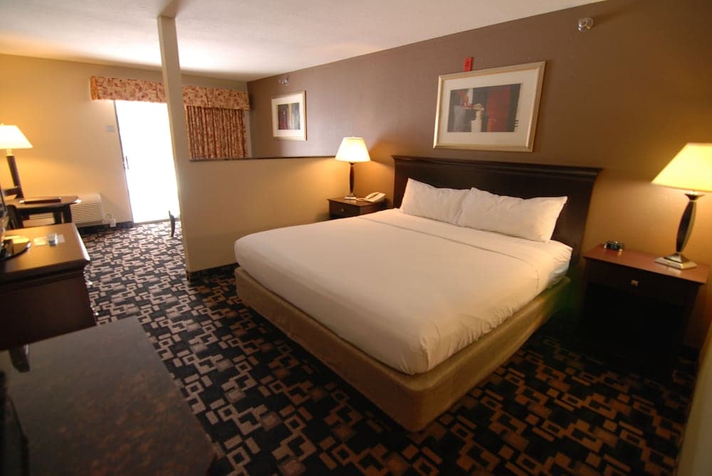 Express Suites Riverport Inn & Suites gallery photo in Winona, MN — image 19
