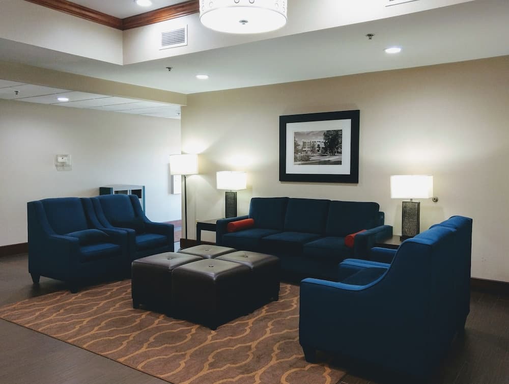Comfort Suites Johnson City near University gallery photo in Johnson City, TN — image 38