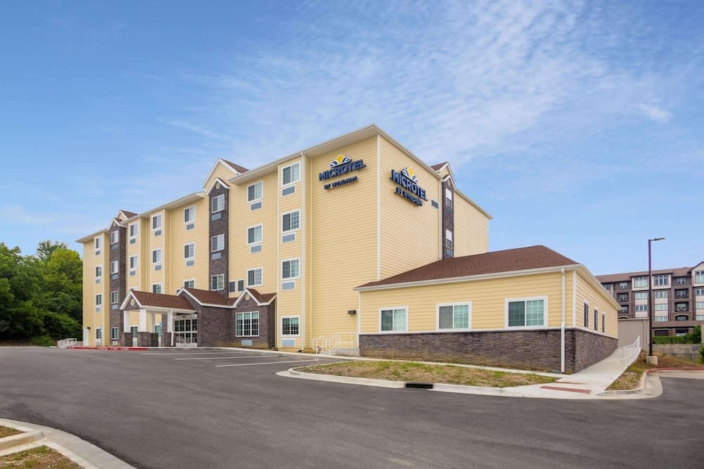 Microtel Inn & Suites by Wyndham Liberty/NE Kansas City Area — hotel in Liberty, Missouri
