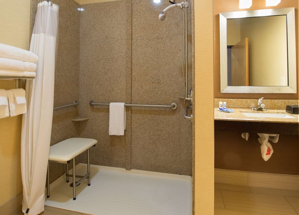 Hampton Inn Gainesville gallery photo in Gainesville, GA — image 10