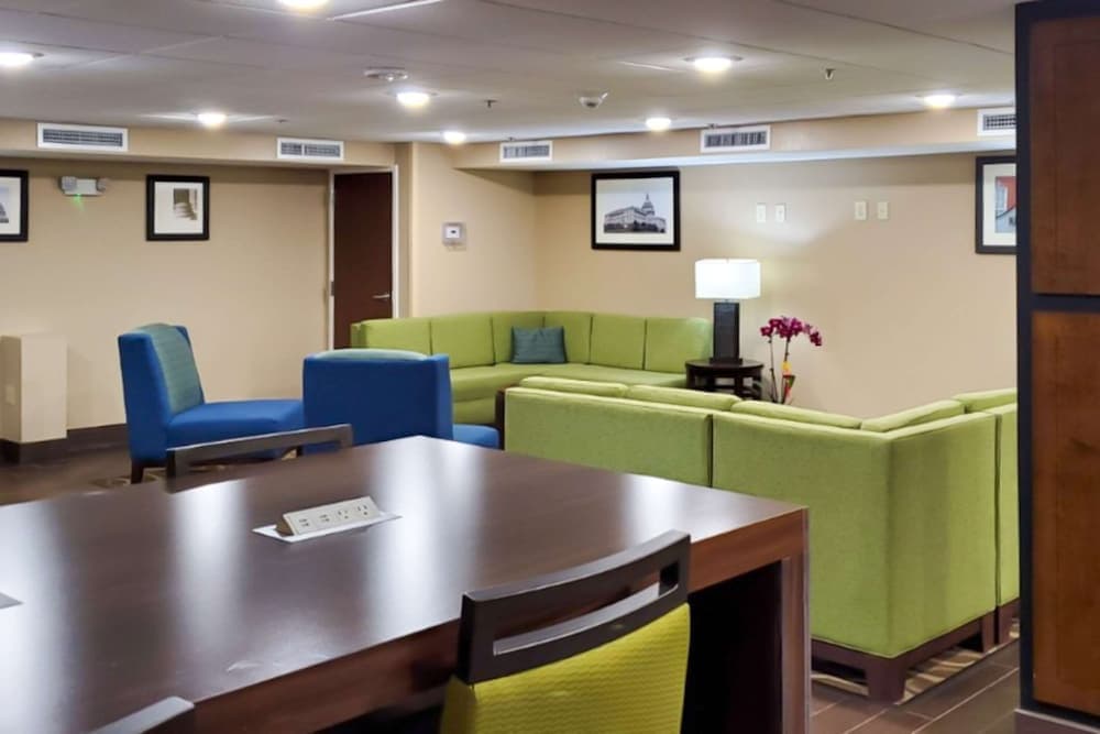 Comfort Inn Oxon Hill - National Harbor property views in Oxon Hill, MD — gallery photo 3