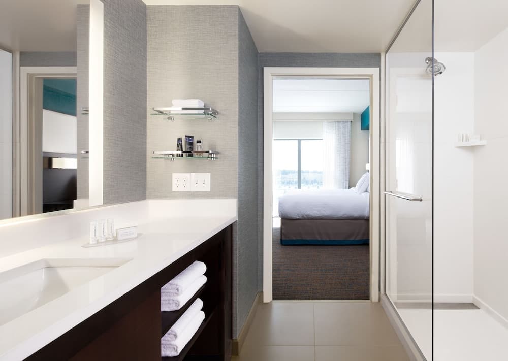 Residence Inn New York The Bronx At Metro Center Atrium gallery photo in Bronx, NY — image 35