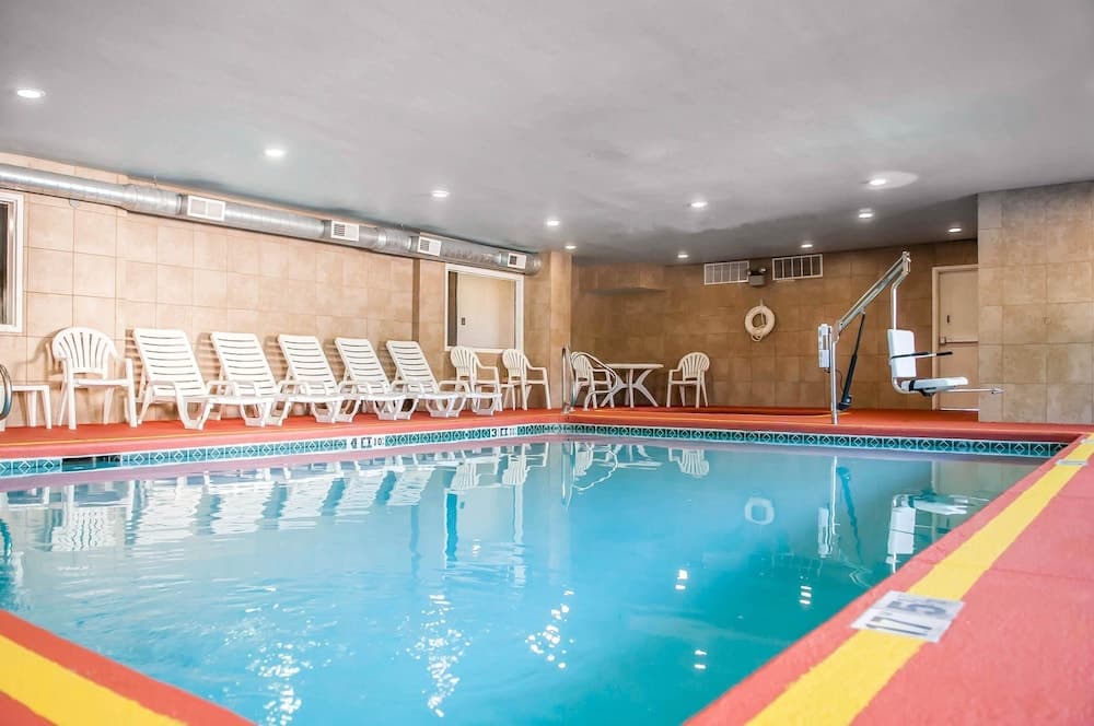 Comfort Suites Albuquerque/North Journal Center property views in Albuquerque, NM — gallery photo 3