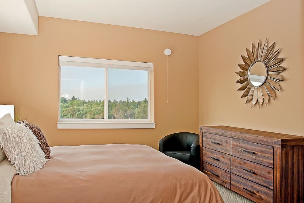 Outlook Condos at Oyhut Bay Resort property views in Ocean Shores, WA — gallery photo 3