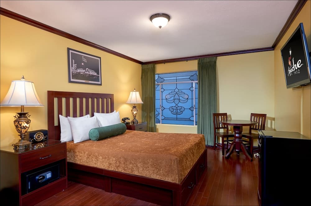 Hotel Apache property views in Las Vegas, NV — gallery photo 3