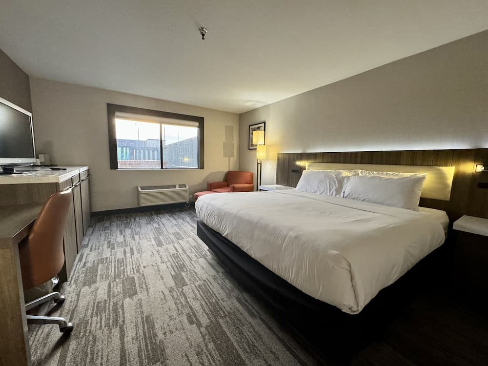 Modesto Hotel interior in Modesto, CA — gallery photo 2