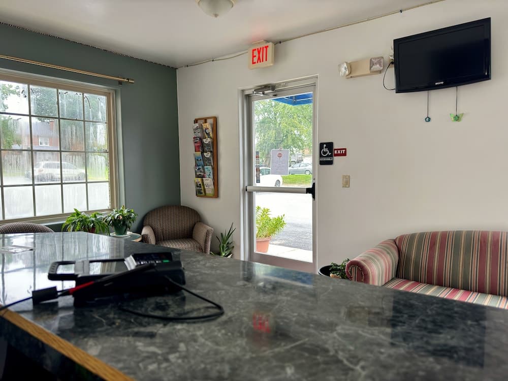 Passport Inn gallery photo in Paradise — image 57