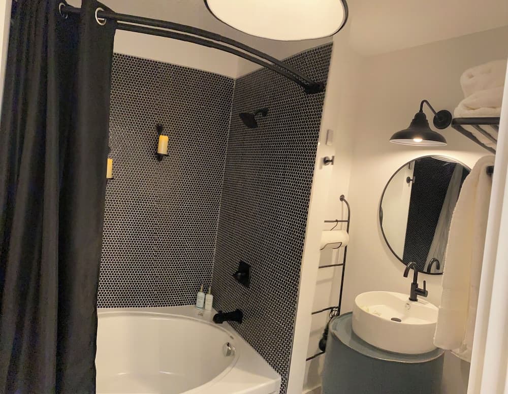 The Dutchess Inn and Spa at Beacon property views in Beacon, NY — gallery photo 3