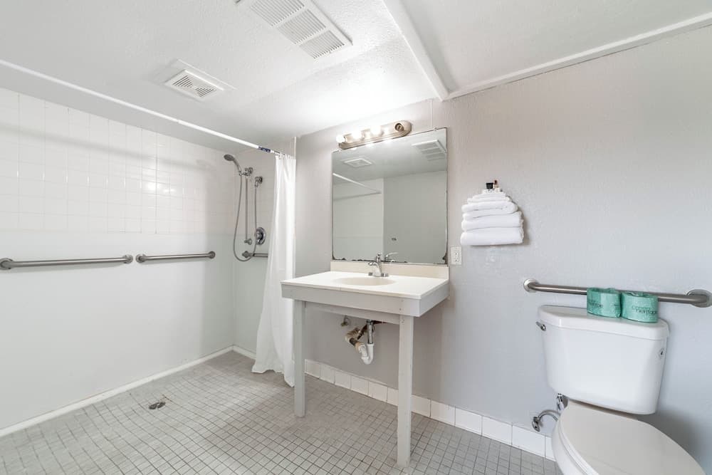 Extended Stay by Welcome INN property views in Blue Springs, MO — gallery photo 3