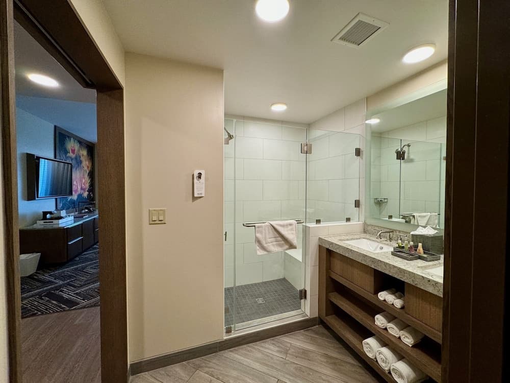Gila River Resorts & Casinos – Wild Horse Pass interior in Chandler, AZ — gallery photo 2