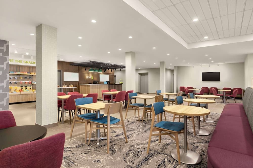 Home2 Suites By Hilton San Juan interior in San Juan, TX — gallery photo 2