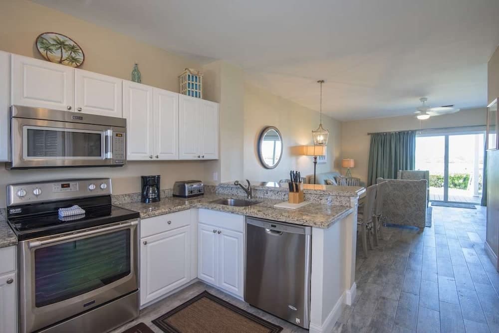 Hawks Cay Resort interior in Marathon, FL — gallery photo 2