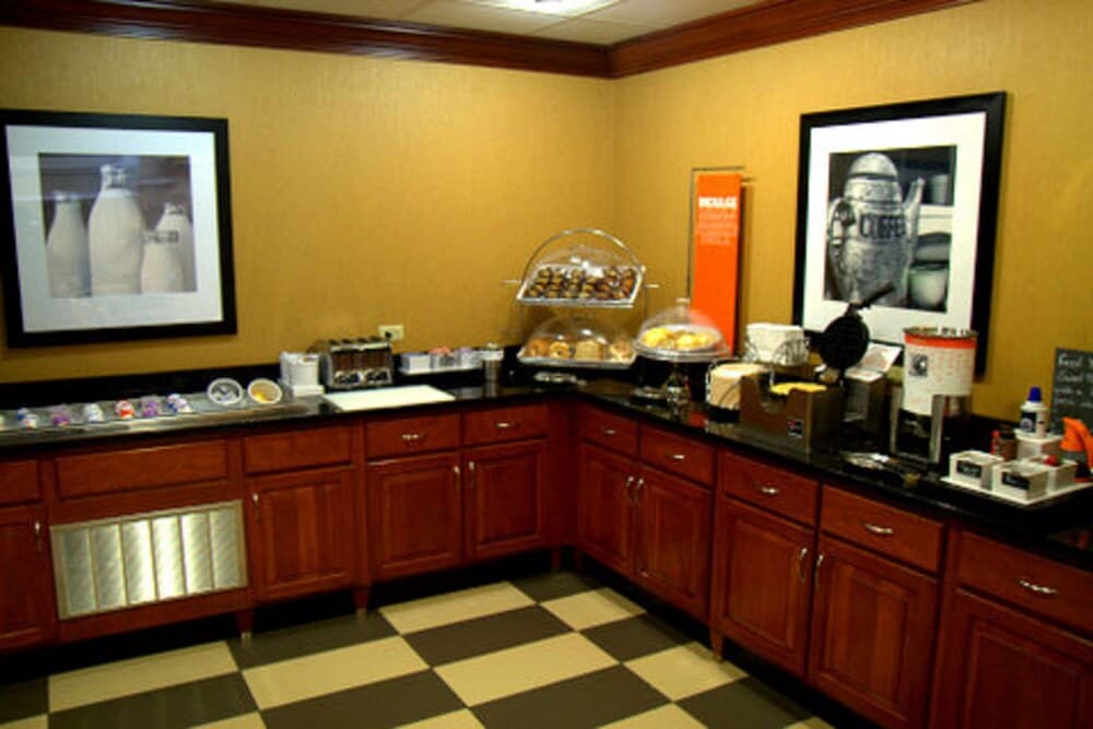 Hampton Inn & Suites Springfield-Southwest gallery photo in Springfield, IL — image 19