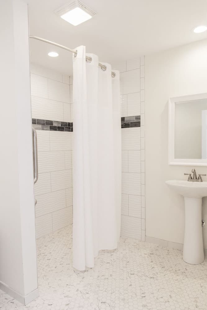 Saltwater Suites gallery photo in Holly Ridge, NC — image 28