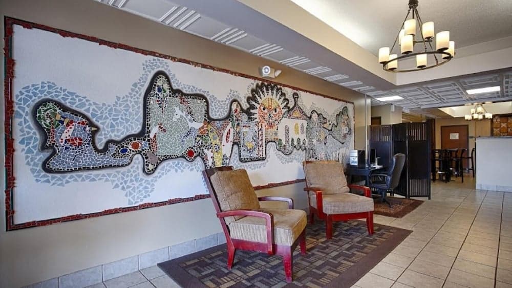 Econo Lodge interior in Waynesboro, GA — gallery photo 2