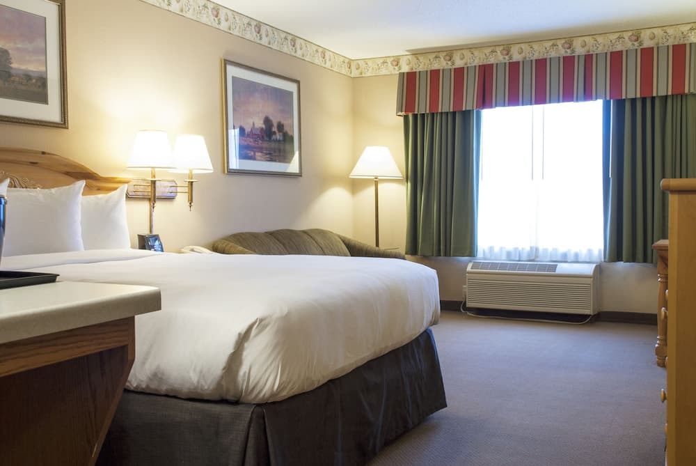 Country Inn & Suites by Radisson, Cedar Falls, IA gallery photo in Cedar Falls, IA — image 4