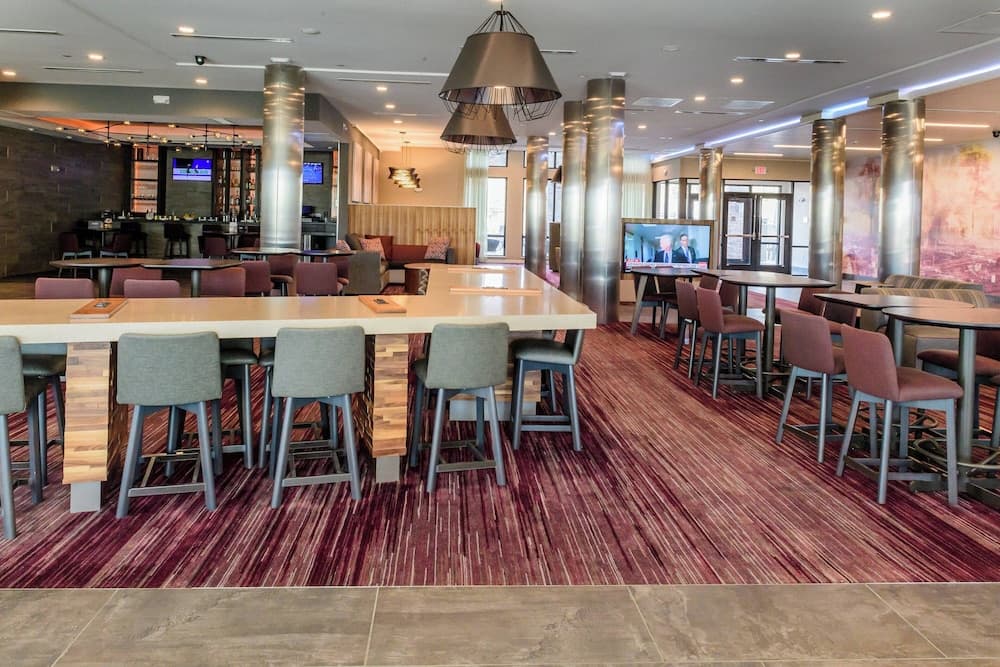 Courtyard by Marriott Lake Jackson — hotel in Lake Jackson, Texas