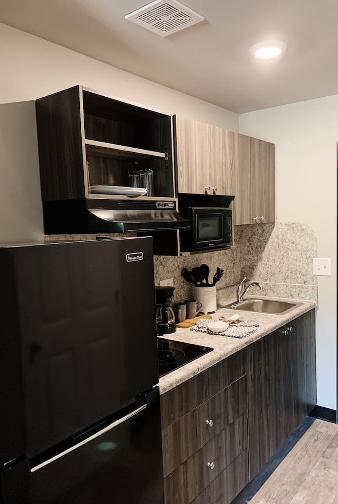 WoodSpring Suites Atlanta Airport property views in Atlanta, GA — gallery photo 3