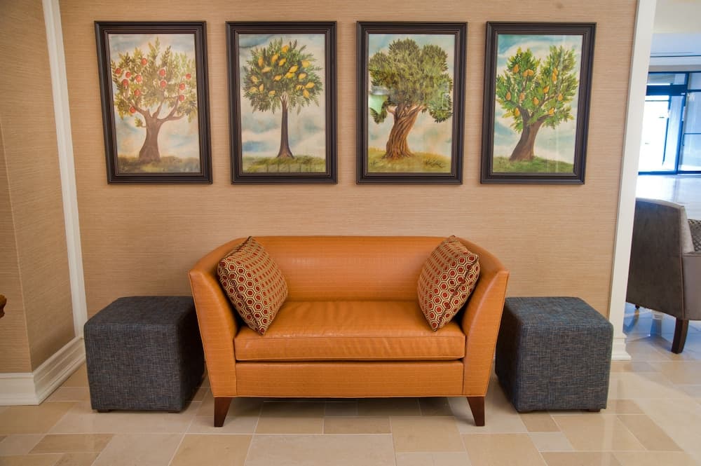 Sheraton Westport Chalet Hotel St. Louis interior in Maryland Heights, MO — gallery photo 2
