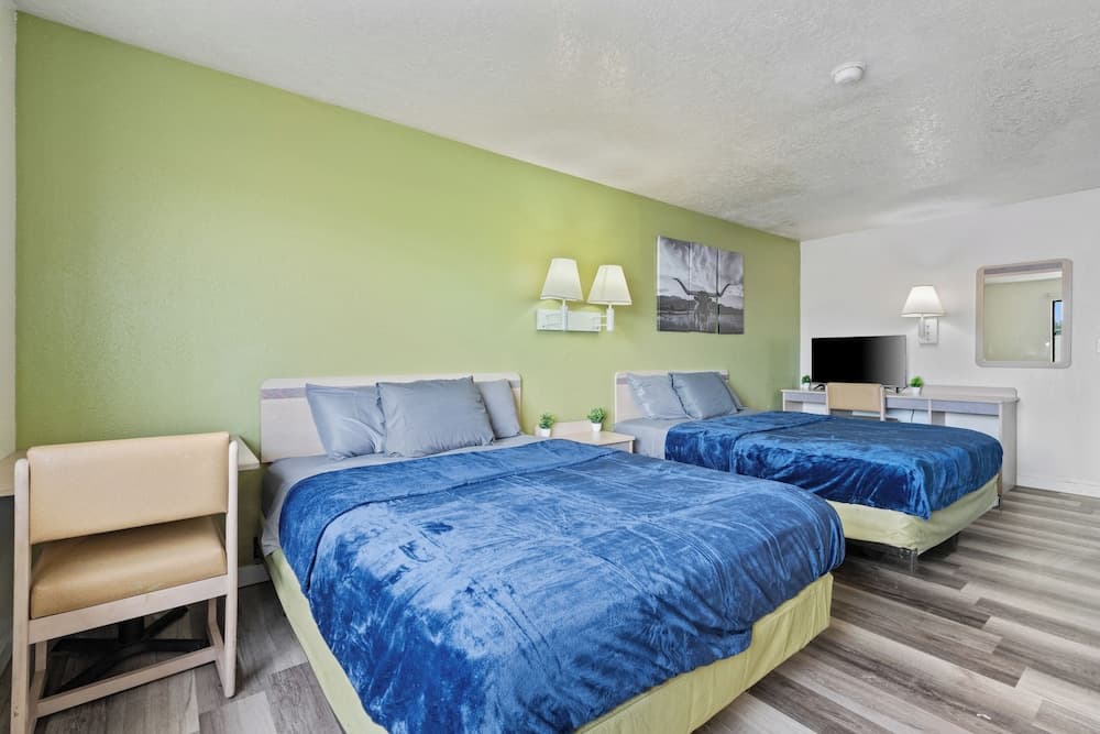 Evanston Inn Extended Stay interior in Evanston, WY — gallery photo 2