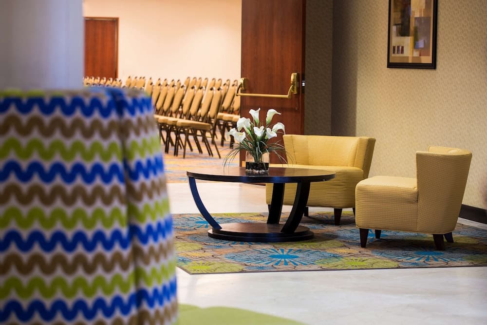 DoubleTree by Hilton Hotel Portland interior in South Portland, ME — gallery photo 2
