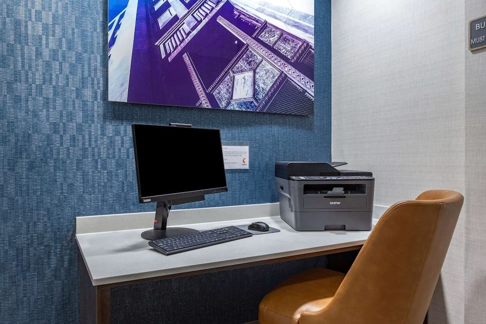 Comfort Inn & Suites Grand Blanc/Flint gallery photo in Grand Blanc, MI — image 23