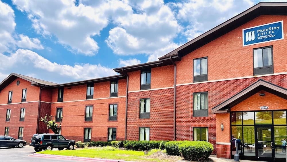 MainStay Suites Little Rock West Near Medical Centers interior in Little Rock, AR — gallery photo 2