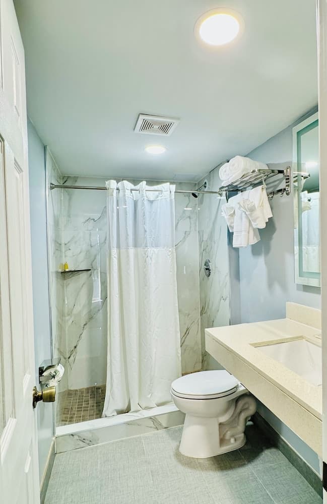 Baymont By Wyndham Salisbury Md interior in Salisbury, MD — gallery photo 2