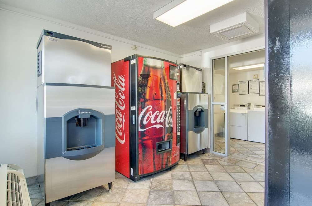 Motel 6 Tacoma, WA - South gallery photo in Tacoma, WA — image 4