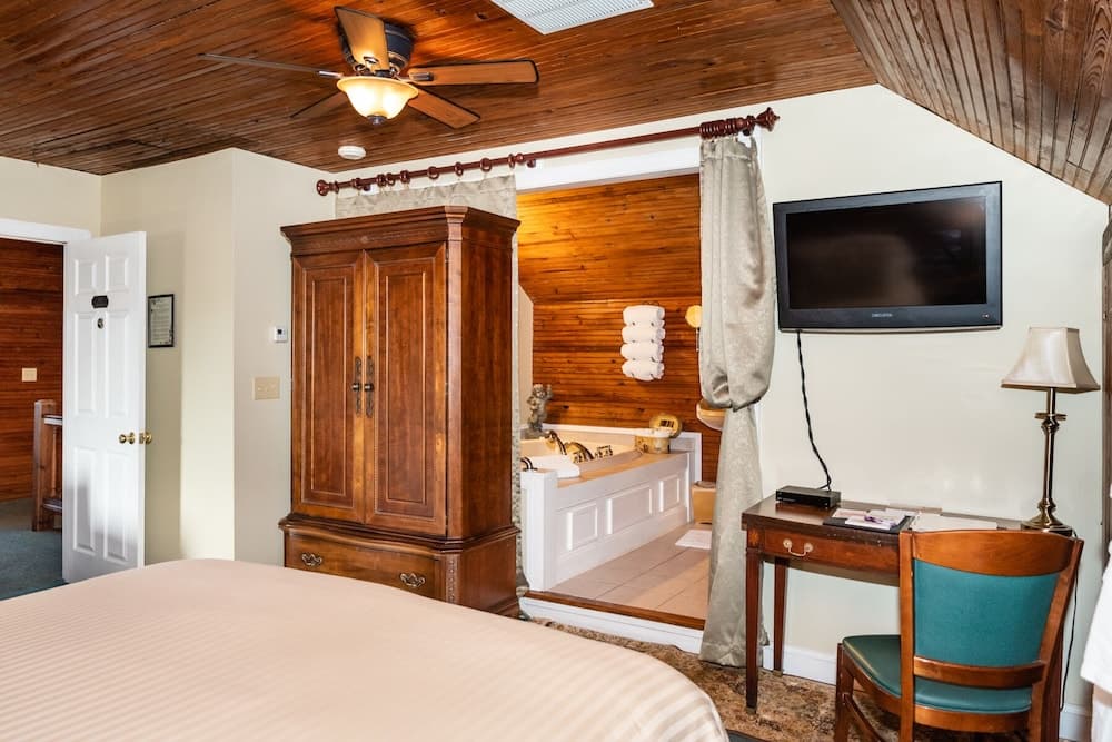 Burke Manor Inn & Pavilion gallery photo in Gibsonville, NC — image 14