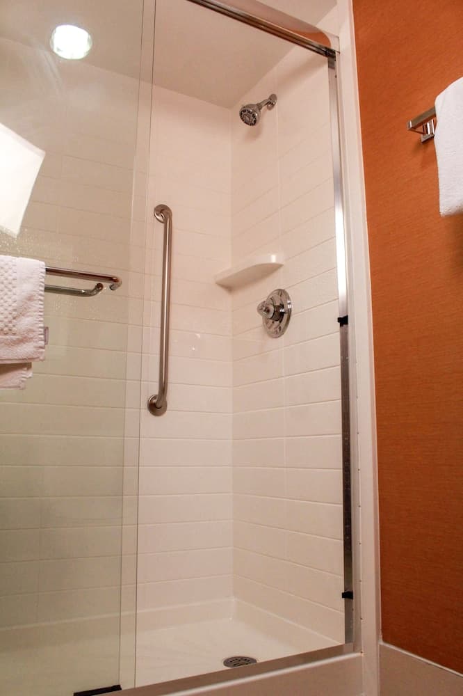 Fairfield Inn by Marriott Kalamazoo West gallery photo in Kalamazoo, MI — image 6