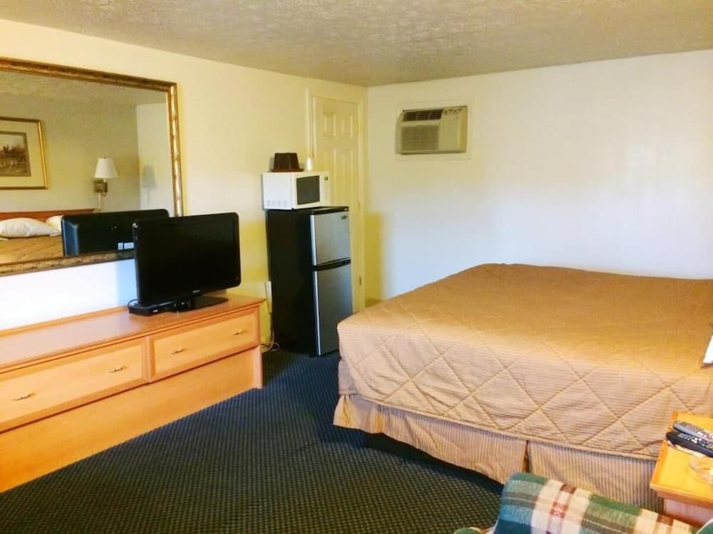 Motel Edgewood property views in Edgewood, MD — gallery photo 3