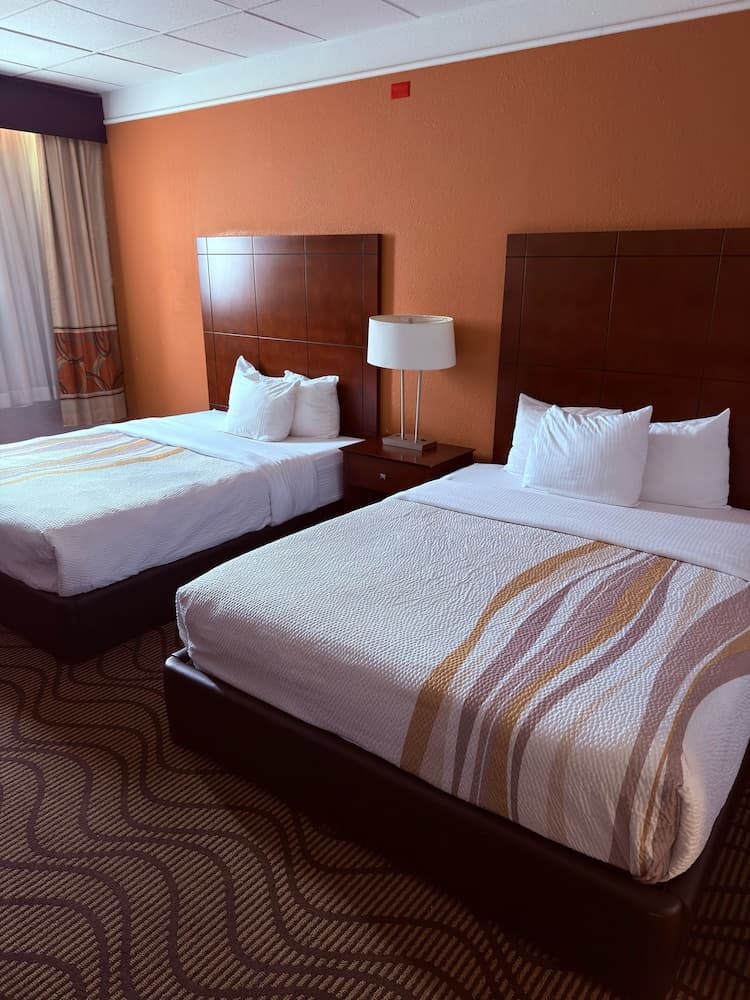 Mountain Valley Inn & Suites interior in Silverthorne, CO — gallery photo 2