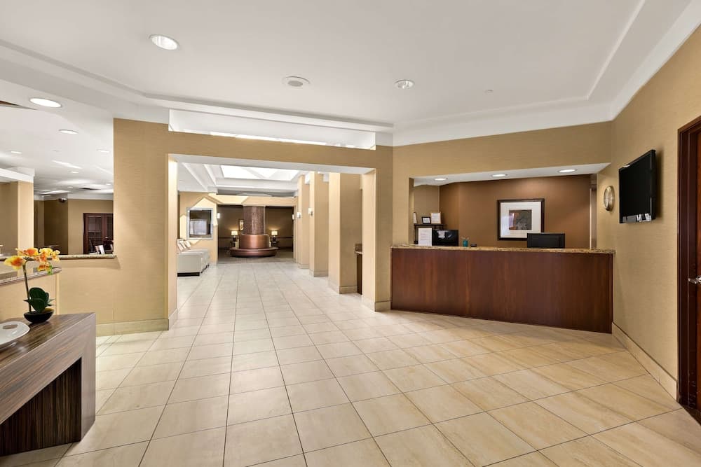 Hotel RL Cleveland Airport West interior in North Olmsted, OH — gallery photo 2