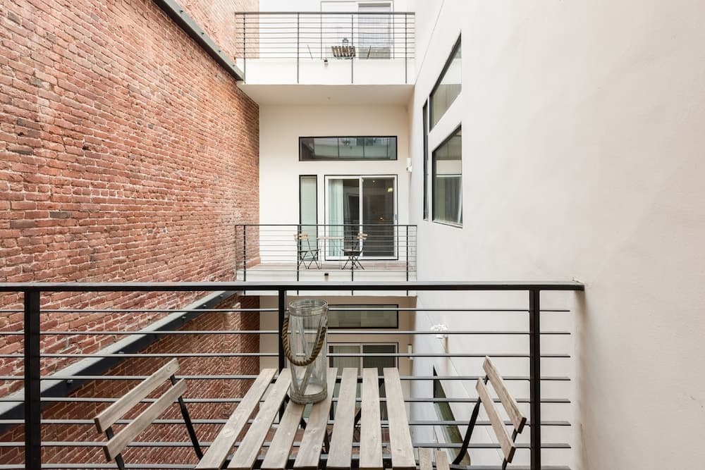 Abode Los Angeles - Downtown Historic Core featured exterior or lobby in Los Angeles, CA — similar hotel
