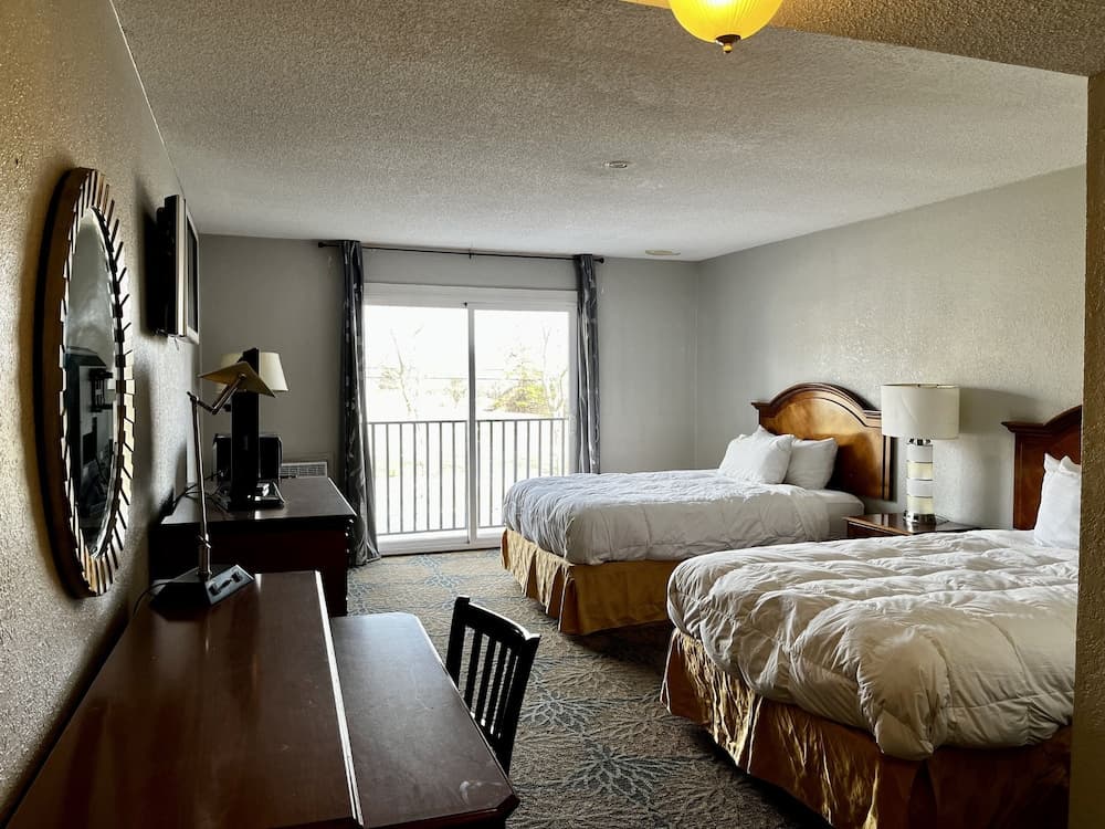 Miami Suites Hotel gallery photo in Toledo, OH — image 17