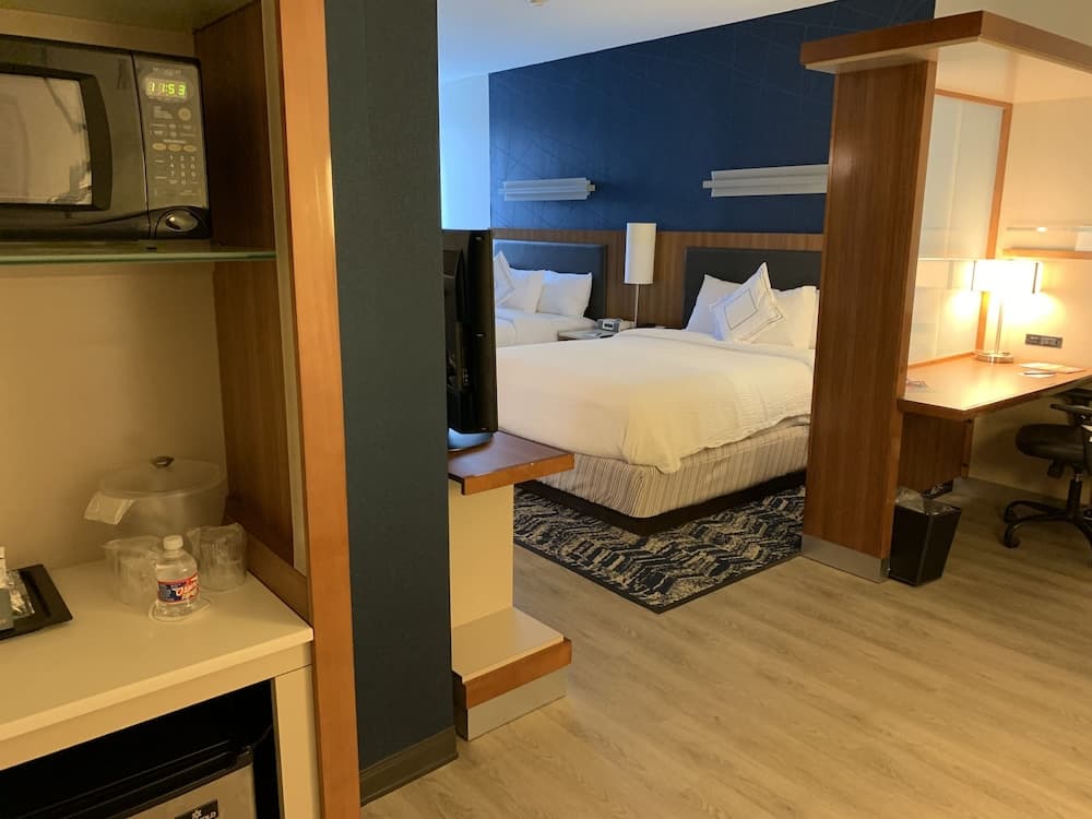 SpringHill Suites Houston Baytown gallery photo in Baytown, TX — image 5