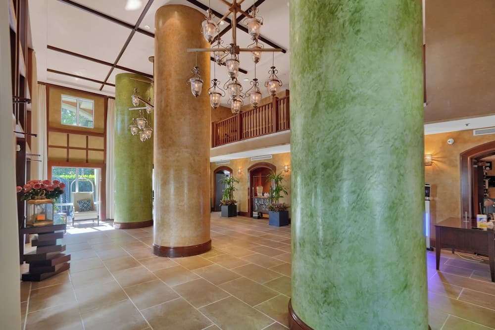 1 Bedroom Steps to Marina and CocoWalk property views in Miami, FL — gallery photo 3