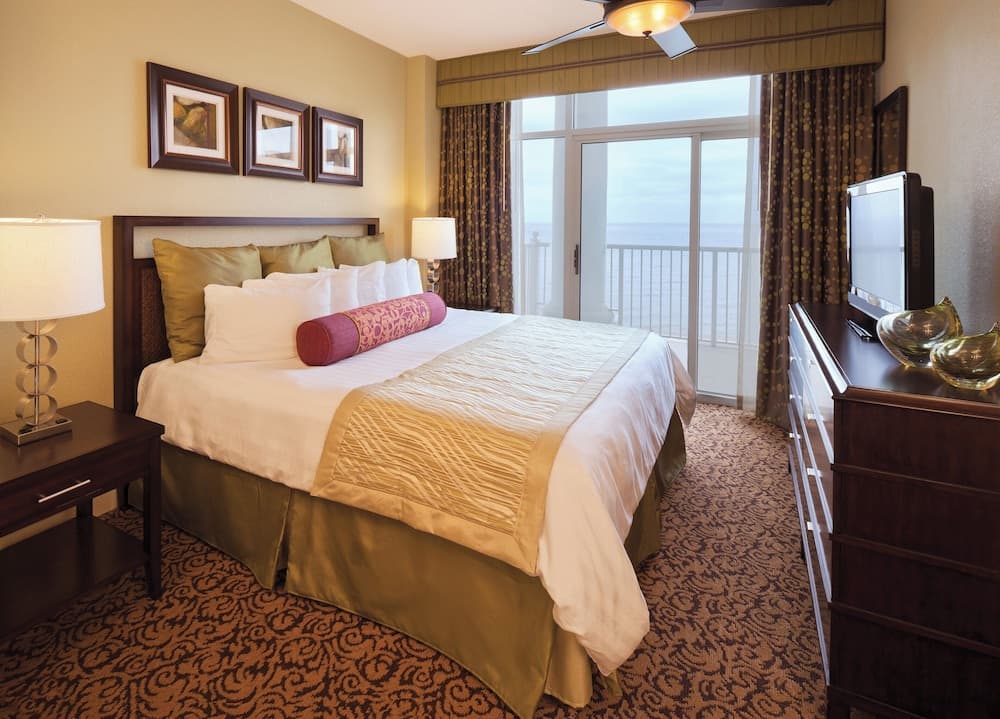 Club Wyndham SeaWatch Resort property views in Myrtle Beach, SC — gallery photo 3