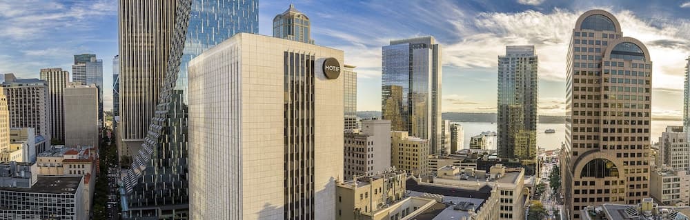 Hilton Motif Seattle featured exterior or lobby in Seattle, WA — similar hotel
