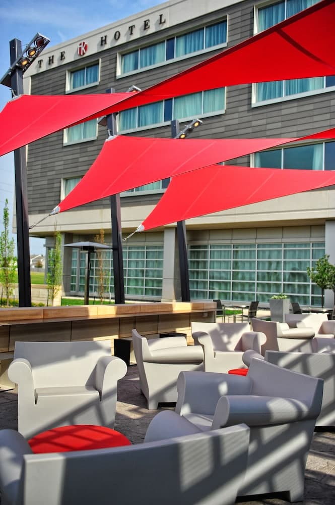 The Hotel at Kirkwood Center gallery photo in Cedar Rapids, IA — image 24