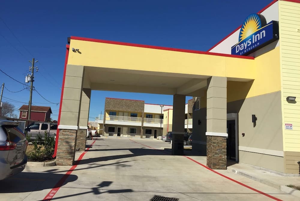 Days Inn by Wyndham Freeport featured exterior or lobby in Freeport, TX — similar hotel