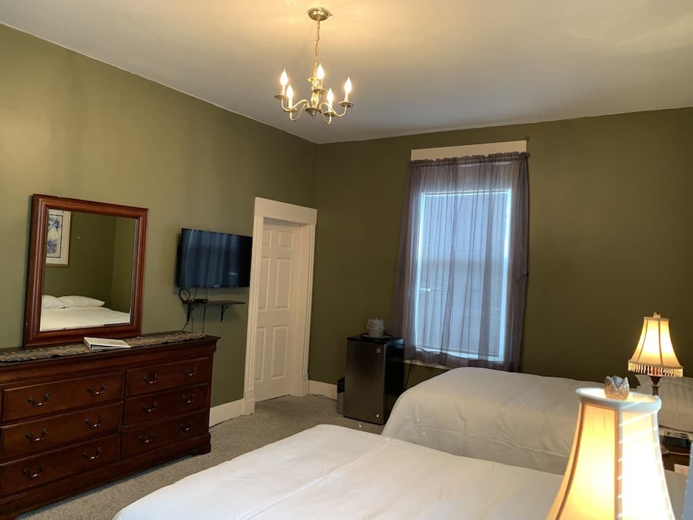 The Hotel Belvidere gallery photo in Hawley, PA — image 21