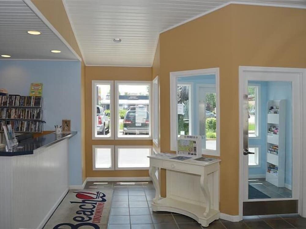 Beach Condominium Hotel interior in Traverse City, MI — gallery photo 2