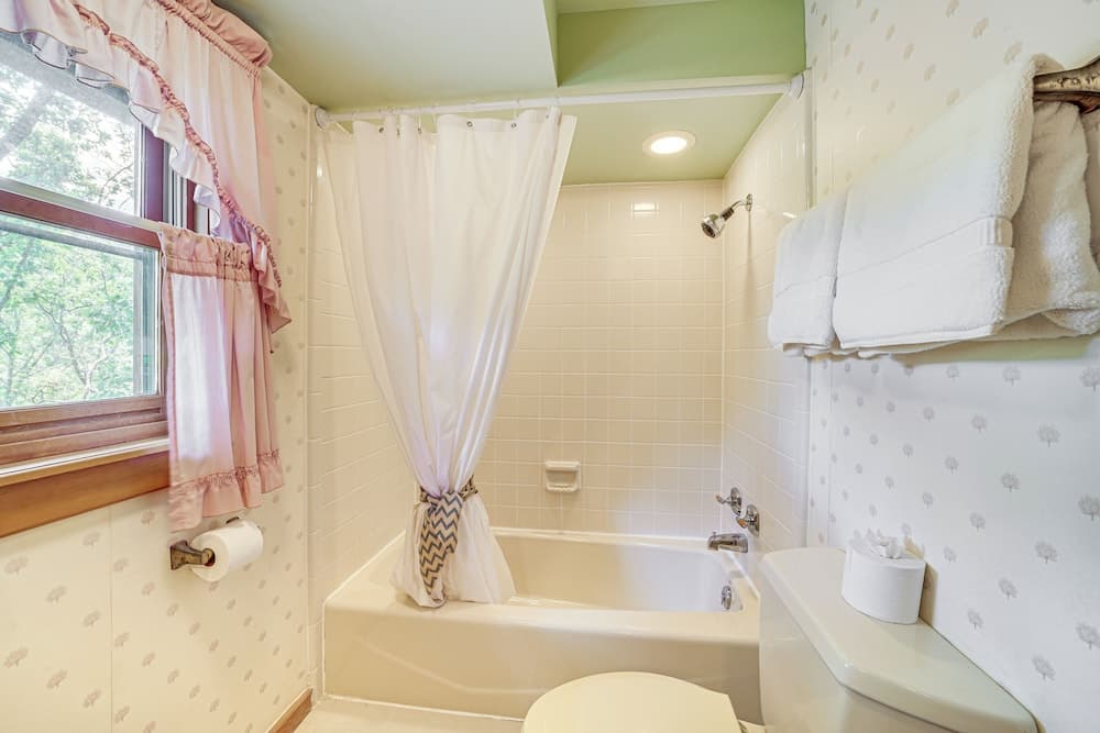 Oxford Suites Sonoma County gallery photo in Rohnert Park, CA — image 33