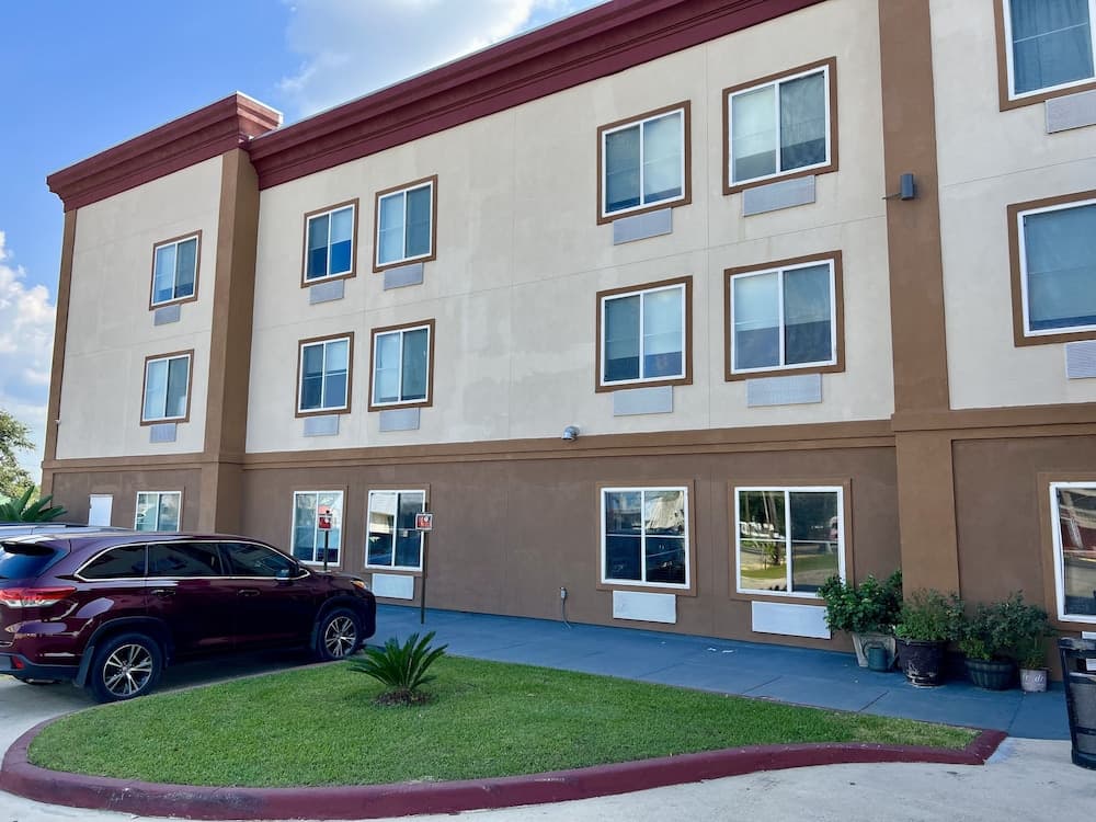 Red Roof Inn & Suites Houma gallery photo in Houma, LA — image 22