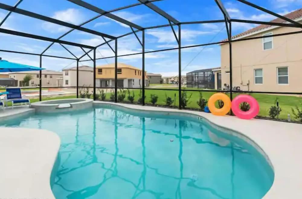 Leisure Lounge gallery photo in Davenport, FL — image 16